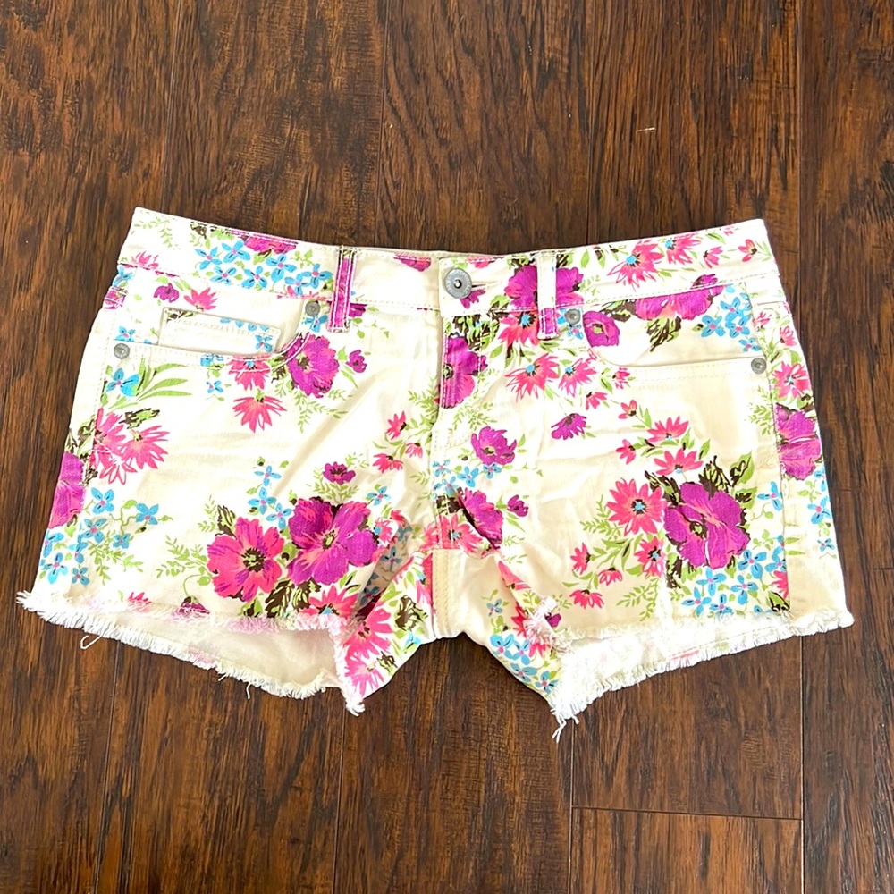 Low Rise White Denim Shorts with Floral Print